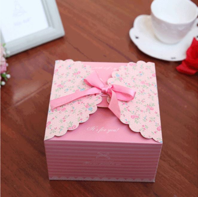 粉色精美禮盒 禮物包裝盒 禮物包裝紙(22X22X14)♥